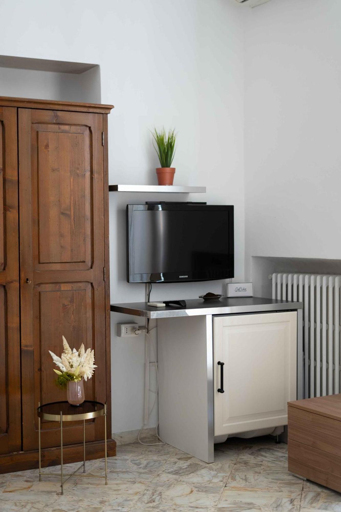 B&B Longobardi Трани Экстерьер фото