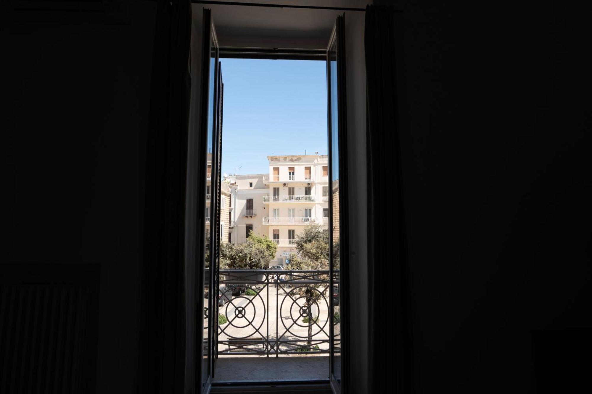 B&B Longobardi Трани Экстерьер фото